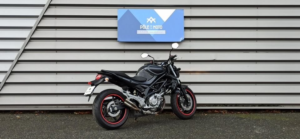 SUZUKI GLADIUS 650 30