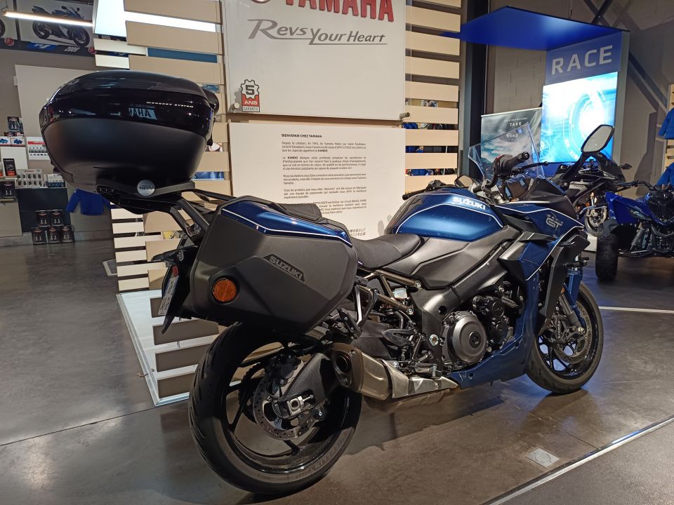 SUZUKI GSX-S 1000 2