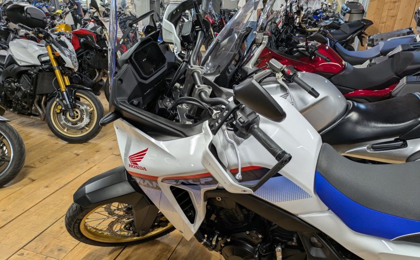 HONDA XL750 TRANSALP 6