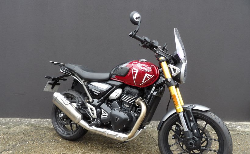 TRIUMPH SPEED 400 2