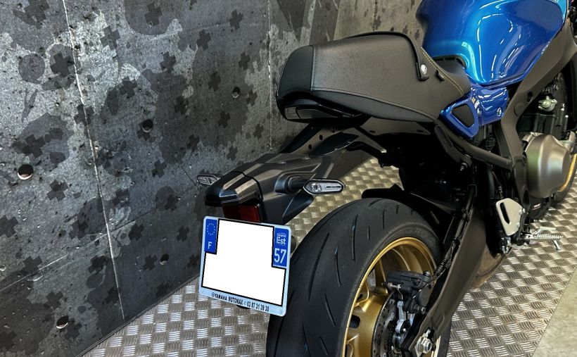 YAMAHA XSR 900 2