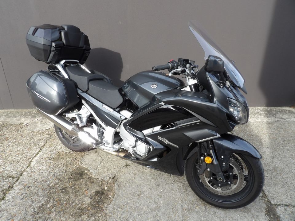 YAMAHA FJR 1300 AE 0
