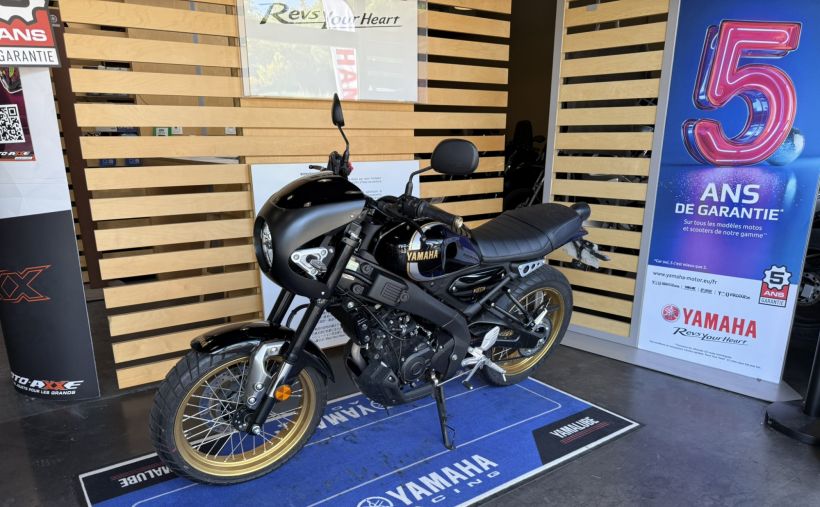 YAMAHA XSR 125 Legacy 0