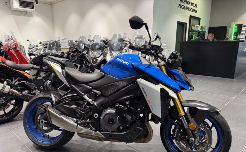 SUZUKI GSX-S 1000 1