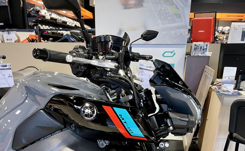 YAMAHA MT-10 1