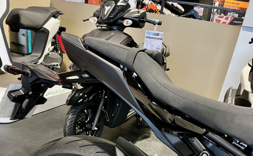 YAMAHA MT-10 2