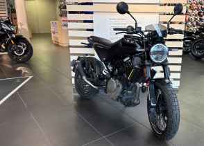 HUSQVARNA SVARTPILEN 401 - 2023