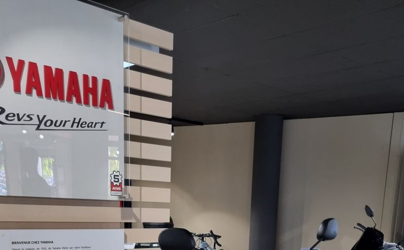 YAMAHA XSR 125 1