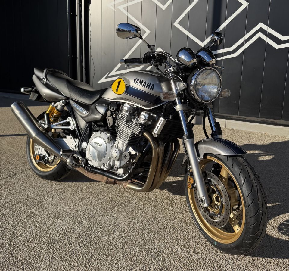 YAMAHA XJR 1300 1