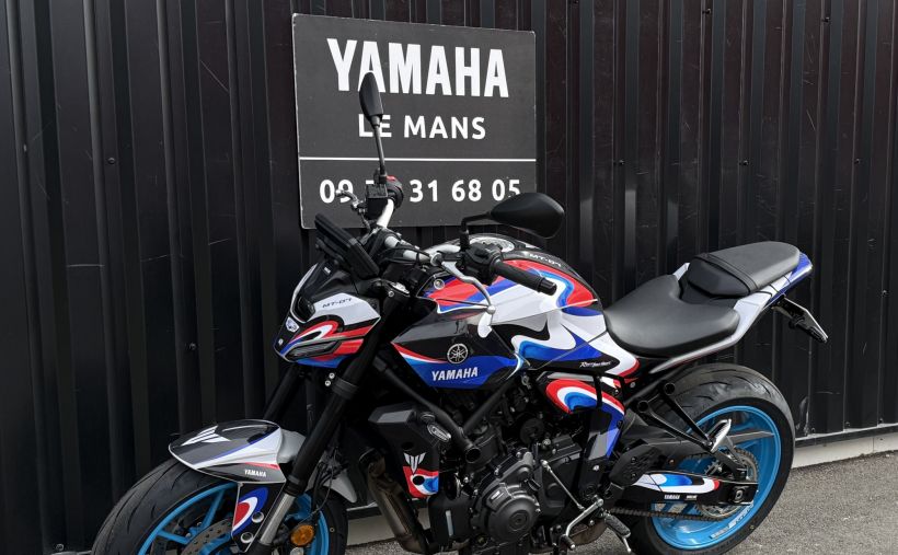 YAMAHA MT-07 15