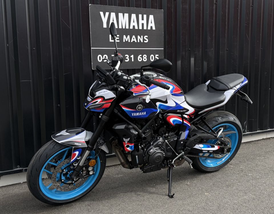 YAMAHA MT-07 15