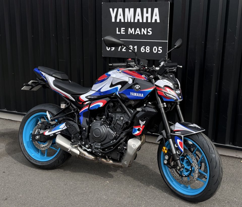 YAMAHA MT-07 5