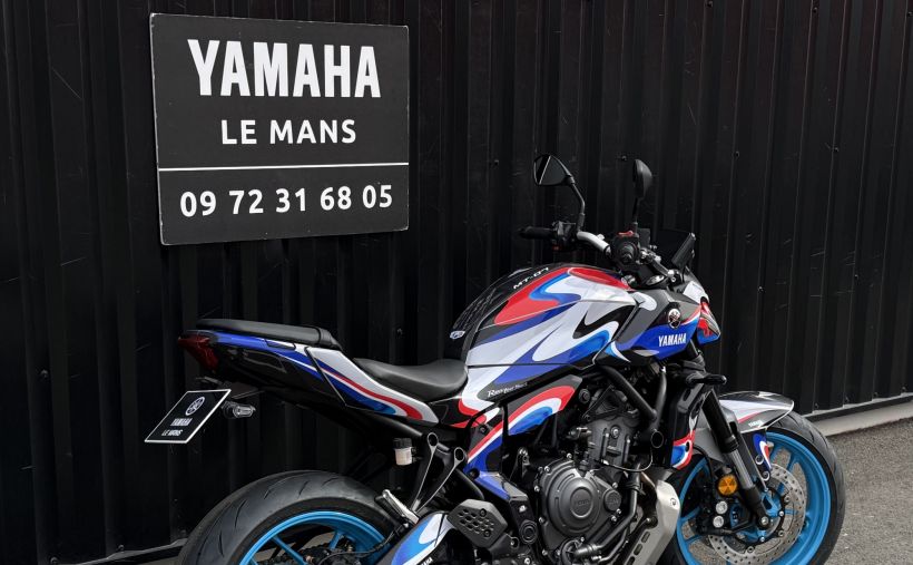 YAMAHA MT-07 10