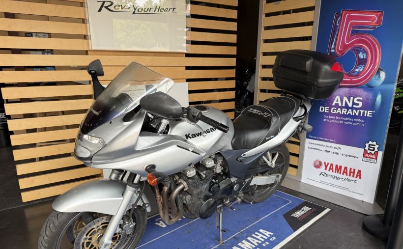 KAWASAKI ZR-7 S 0