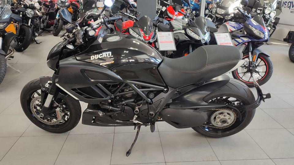 DUCATI DIAVEL 27