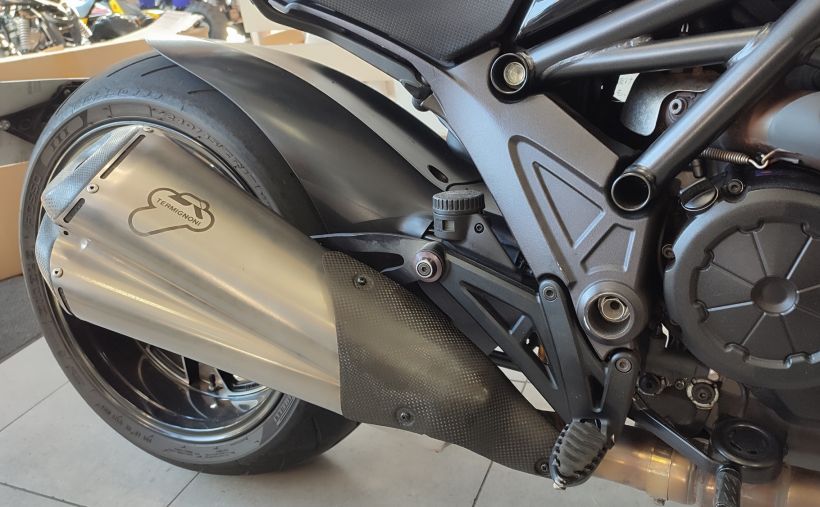 DUCATI DIAVEL 4