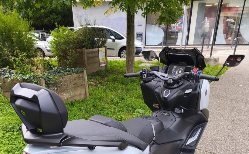 YAMAHA XP T-MAX 560 TECH MAX 2