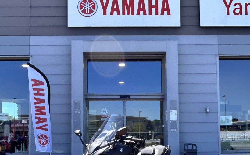 YAMAHA XP T-MAX 560 TECH MAX 26