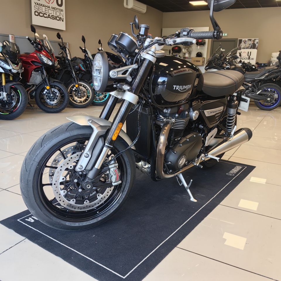 TRIUMPH SPEED TWIN 1200 8