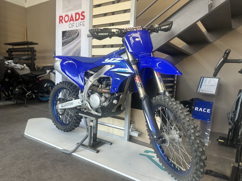 YAMAHA YZ250F 2