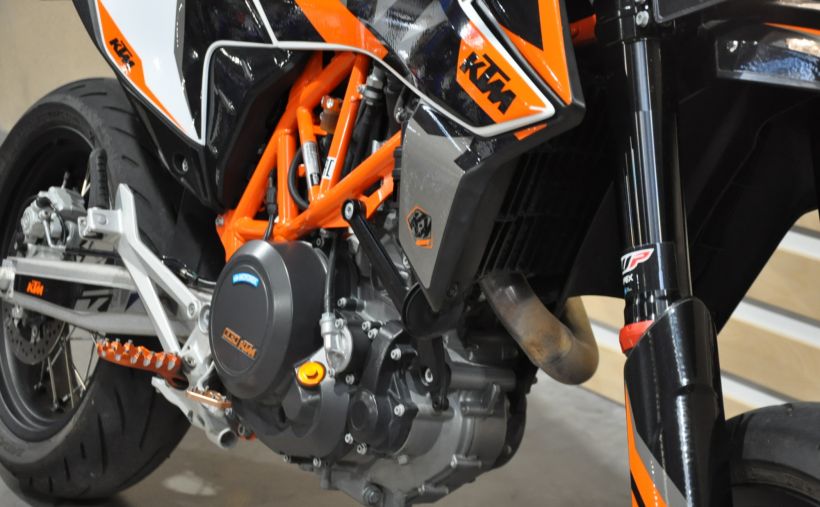 KTM 690 SMC R 6
