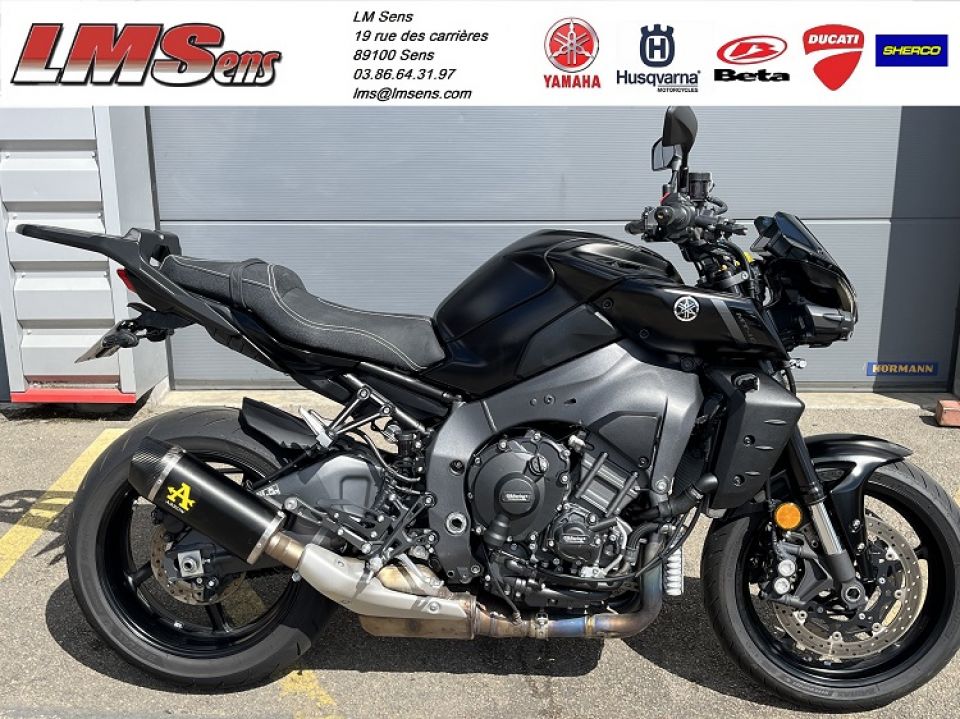 YAMAHA MT-10 0