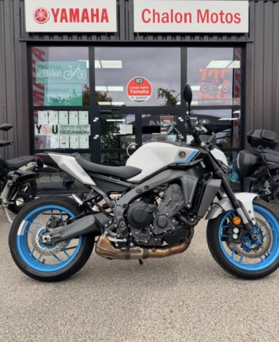 YAMAHA MT-09 0