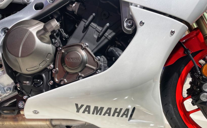 YAMAHA XSR 900 GP 3