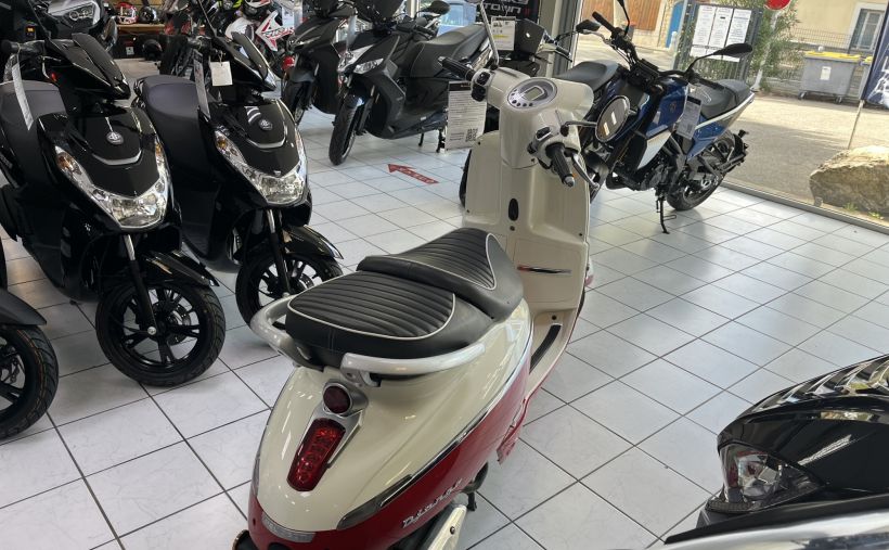 PEUGEOT DJANGO 125 4