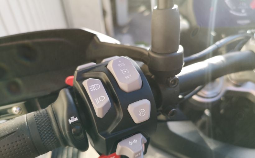 TRIUMPH Tiger 900 GT PRO 56
