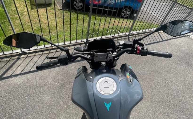 YAMAHA MT-125 ABS 4