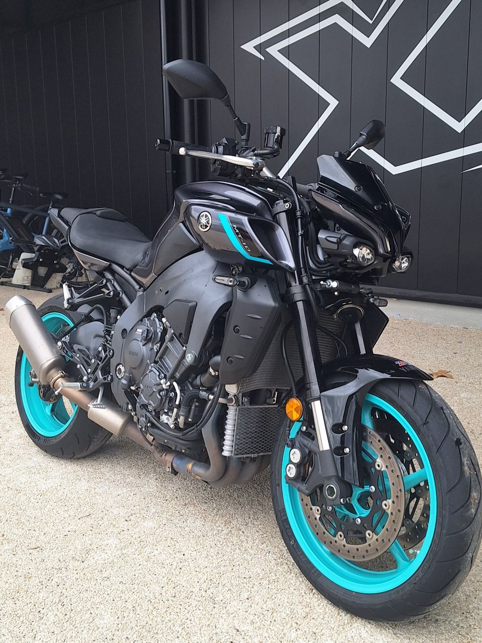 YAMAHA MT-10 1