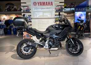 BMW F 900 XR FULL TRIPLE BLACK 105CV 1ERE MAIN 162€/MOIS* FAIBLE KILOMETRAGE - 2024
