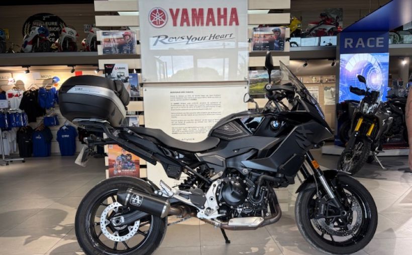 BMW F 900 XR FULL TRIPLE BLACK 105CV 1ERE MAIN 162€/MOIS* FAIBLE KILOMETRAGE 0