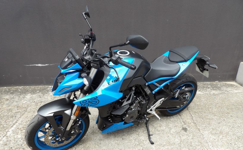 SUZUKI GSX-8S A2 2