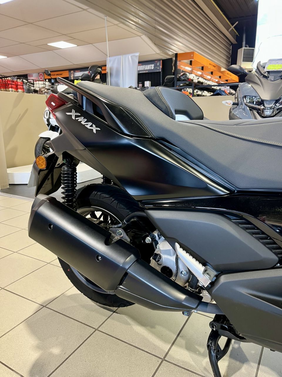 YAMAHA XMAX 300 Tech Max 5