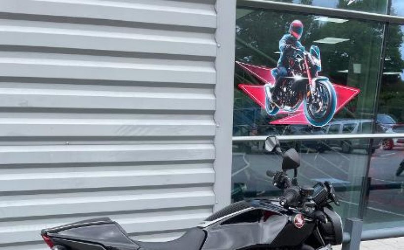 HONDA CB 1000 R 1