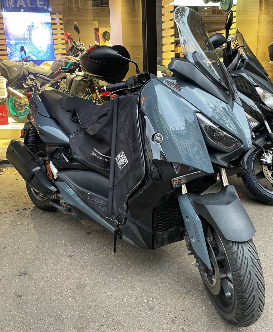 YAMAHA XMAX 300 Tech Max 0