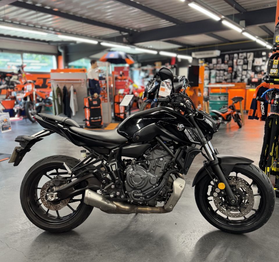 YAMAHA MT-07 35KW 8