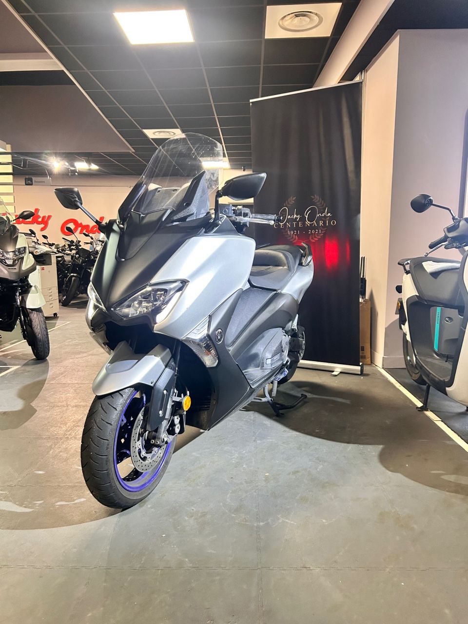 YAMAHA XP T-MAX 530 SX 1