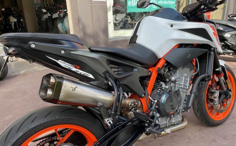 KTM 890 DUKE R 2