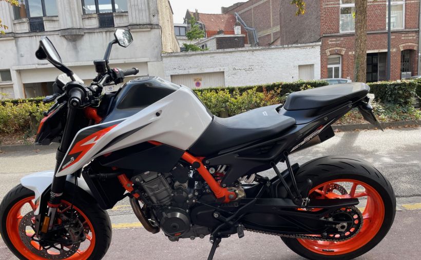 KTM 890 DUKE R 4