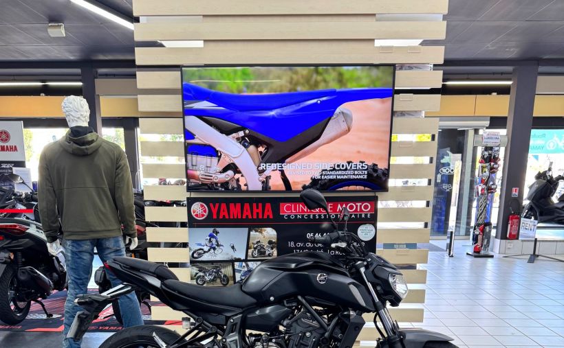 YAMAHA MT-07 0