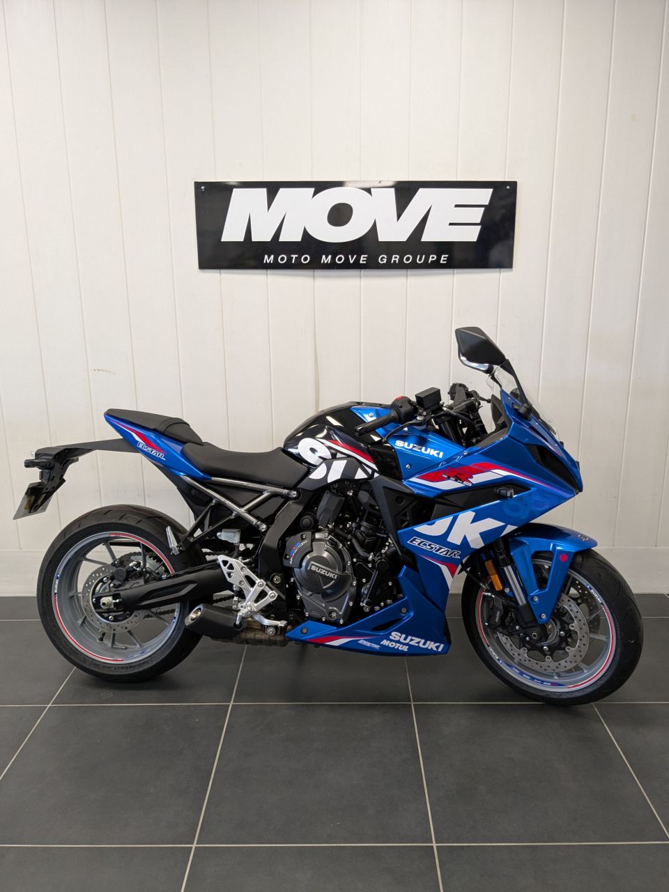 SUZUKI GSX-8R 0