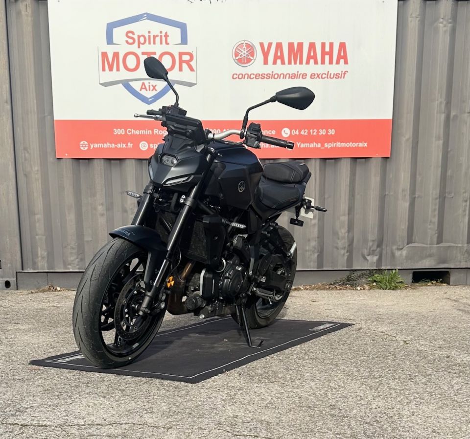 YAMAHA MT-07 Y-AMT 0