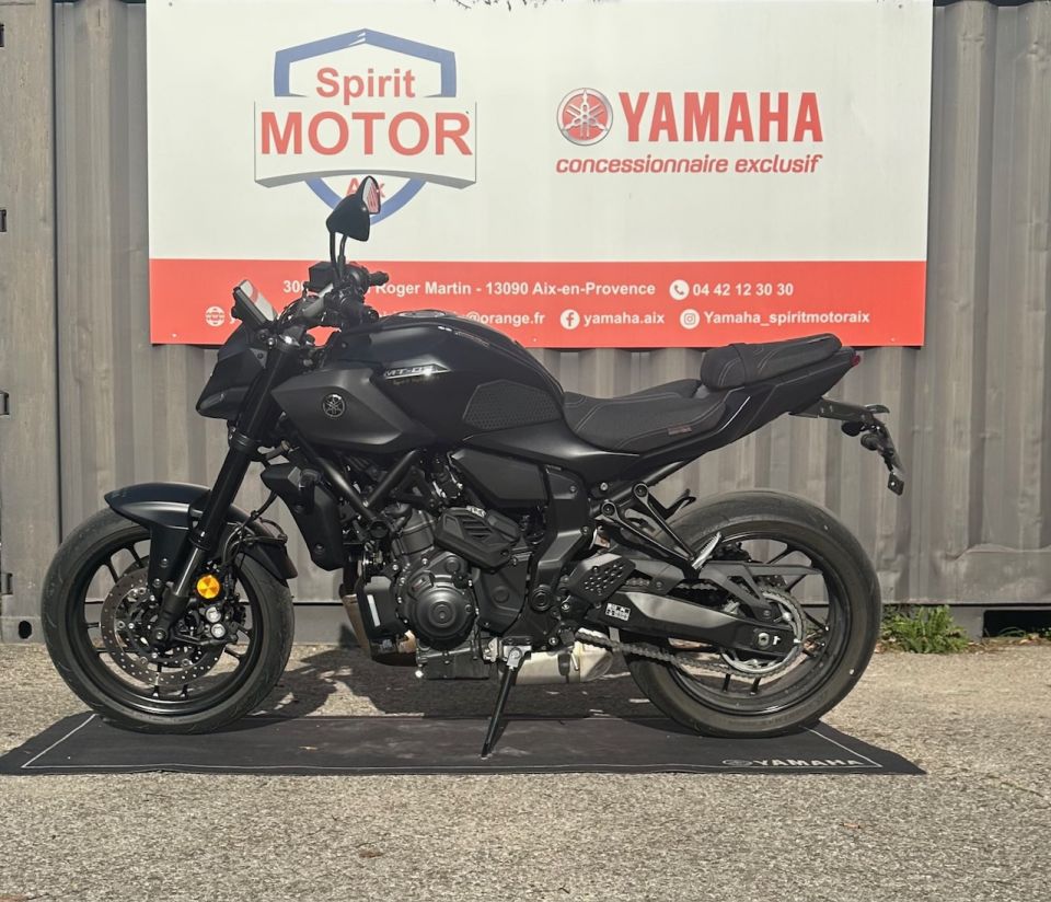 YAMAHA MT-07 Y-AMT 1