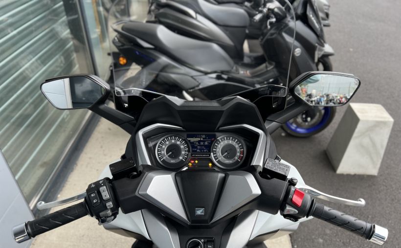 HONDA NSS FORZA 300 6