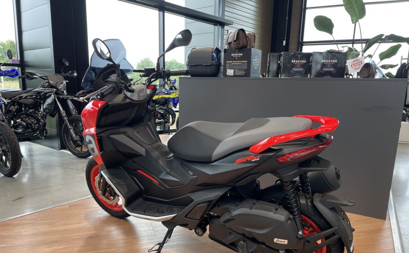 APRILIA SR 125 GT 4