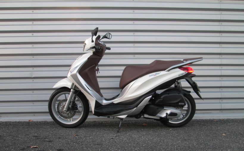 PIAGGIO MEDLEY 125 24