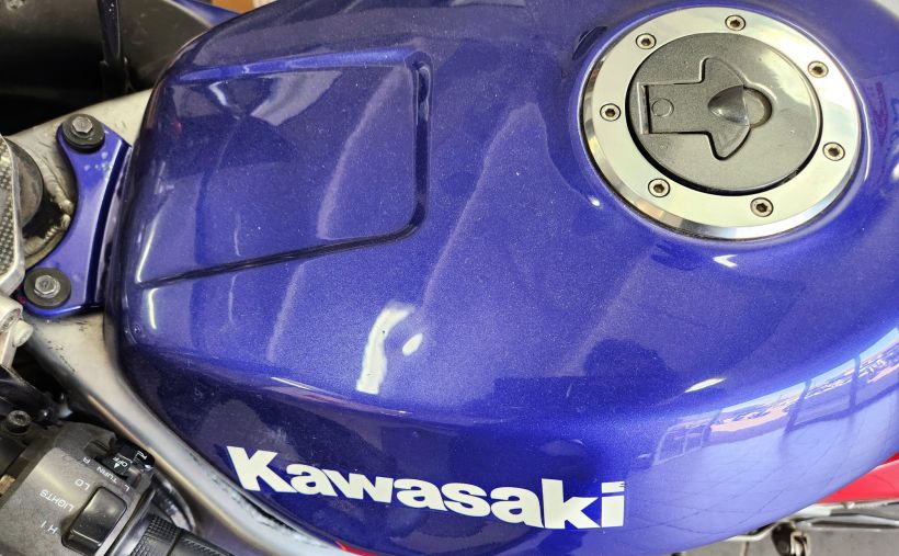 KAWASAKI ZX-6RR 3